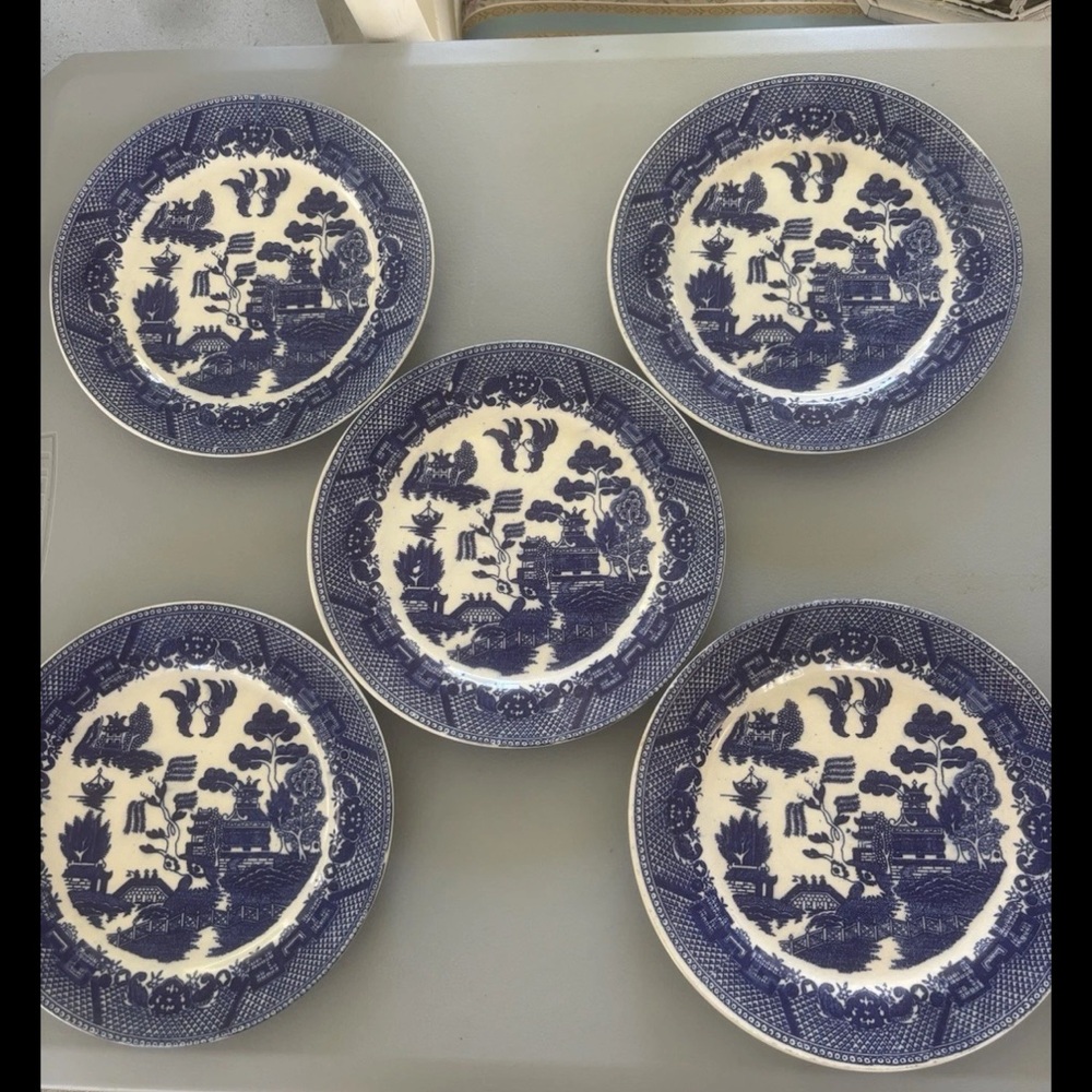 Hand Painted Japanese Ceramic Plates 9” Set Of 5
Decor gallery Wall Replacement